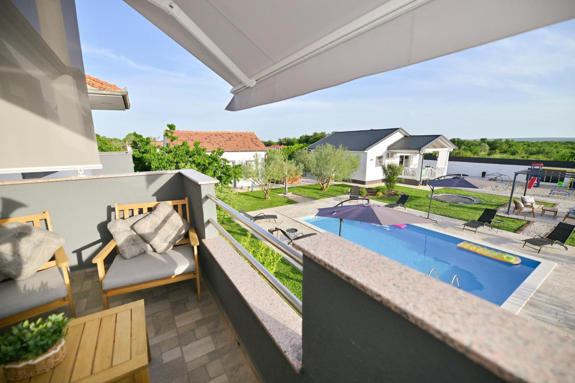 Amelie - With Pool And Sauna! *